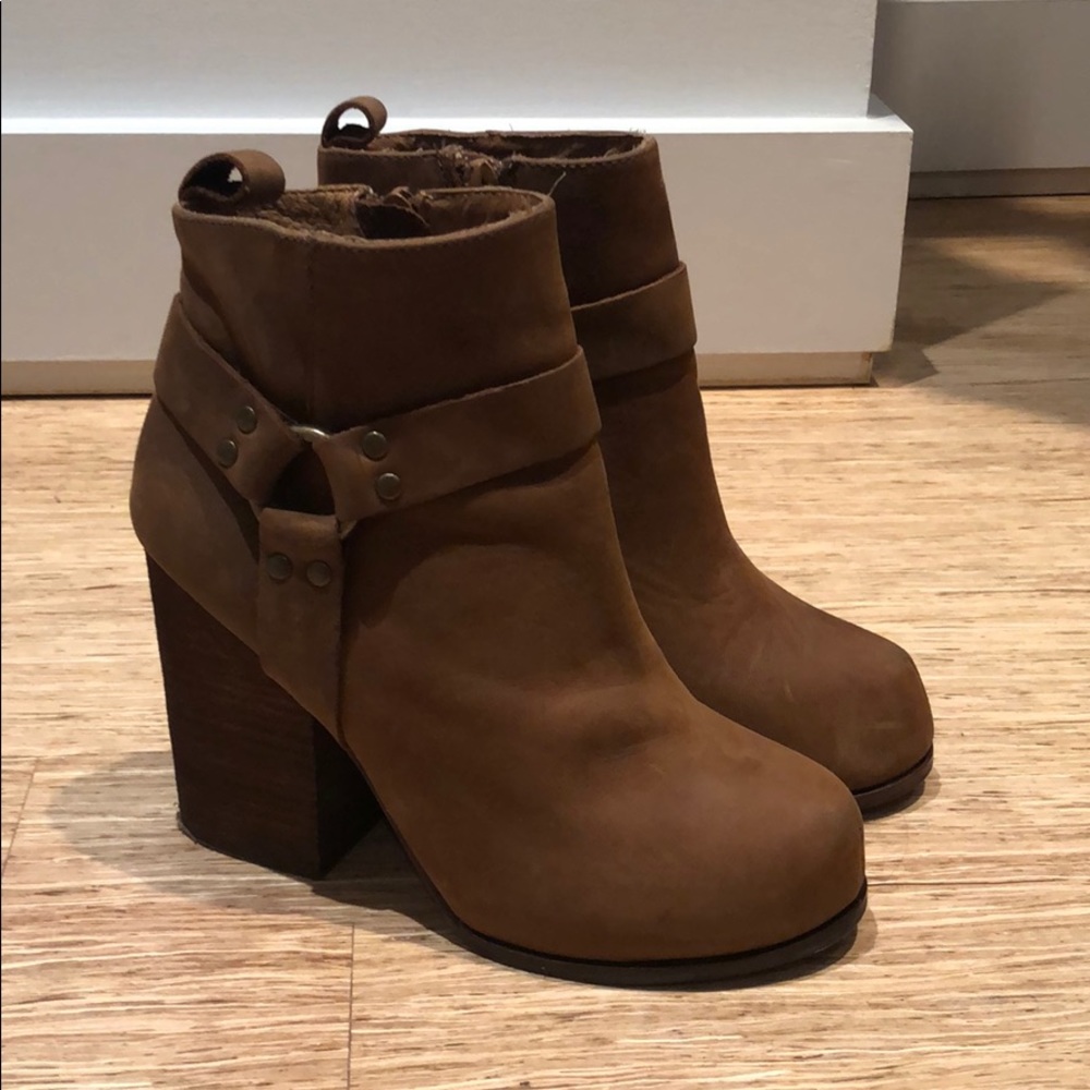Jeffrey Campbell x nasty gal suede booties